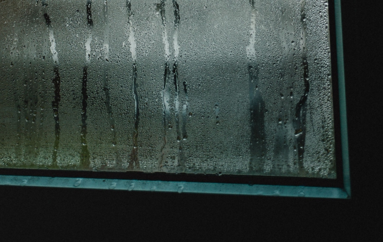 玻璃結露起霧
