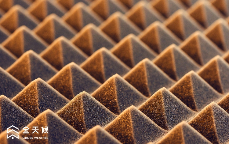 日常生活中噪音充斥環境四周，因此了解噪音來源及隔音原理，並選對隔音門、隔音窗等隔音產品十分重要