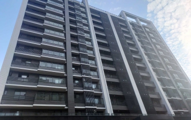 安裝王牌全天候的建案大樓