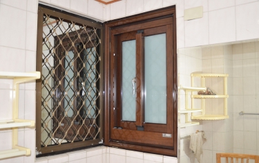 台北市文山區公寓廁所通風氣密窗