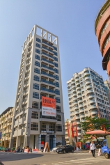 高雄市苓雅區大樓全面使用王牌全天候窗型系列