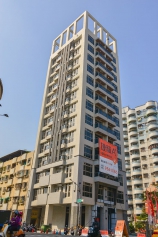 高雄市苓雅區大樓採用王牌全天候系列窗型