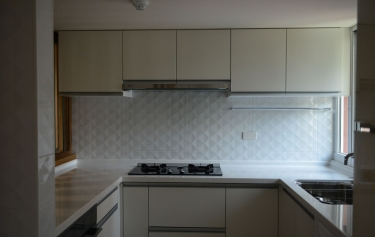 高雄市苓雅區大樓廚房通風採光窗