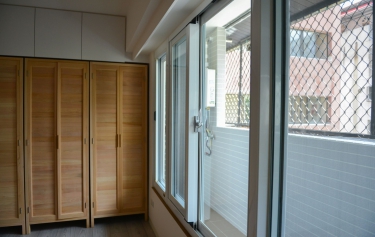 高雄市苓雅區大樓臥室採光氣密窗-1