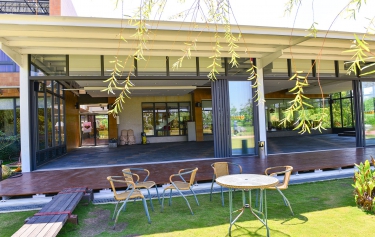 台南市新營區商業空間庭園景觀餐廳落地節能採光窗