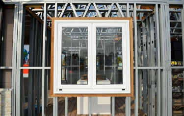 嘉義縣太保市冷軋型鋼構造外掛式防風雨節能氣密窗