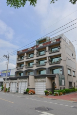 位於台南市安南區連棟透天使用王牌全天候系列窗型