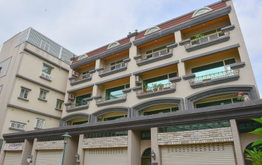 台南市安南區連棟透天使用王牌全天候防風雨系列窗