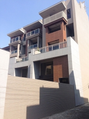 高雄市鳥松區連棟透天採光隔音窗王牌全天候窗型