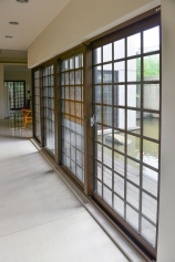 台南市永康區透天別墅景觀格子橫拉氣密窗