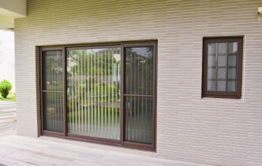 台南市永康區透天別墅採光氣密橫拉窗