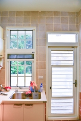 台南市白河區透天別墅廚房通風防盜氣密窗