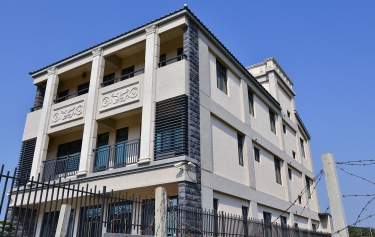 苗栗縣後龍鎮透天別墅使用王牌全天候系列窗型