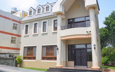 彰化縣員林市透天別墅使用王牌全天候系列窗