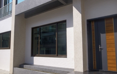 台南市新營區透天別墅客廳採光橫拉窗