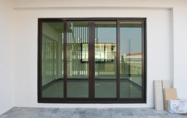 台南市新營區透天別墅頂樓落地氣密窗