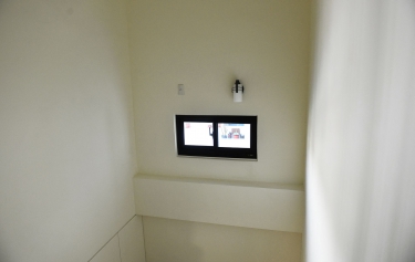 台南市新營區透天別墅通風橫拉窗