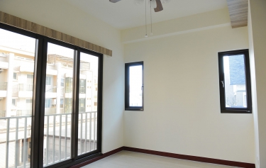 台南市新營區透天別墅房間隔音採光窗