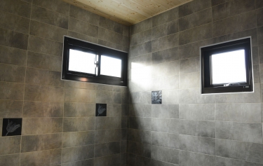 台南市新營區透天別墅主臥浴室通風採光窗