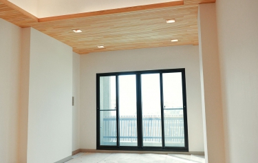 台南市仁德區透天別墅頂樓橫拉氣密窗