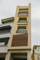 台南市仁德區透天別墅採用王牌全天候窗型系列