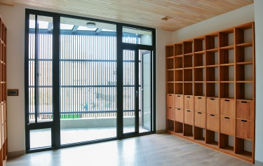 台南市仁德區透天別墅落地採光隔音窗