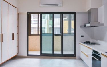 台南市仁德區透天別墅廚房橫拉通風採光窗