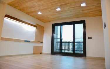 台南市仁德區透天別墅次臥採光氣密窗