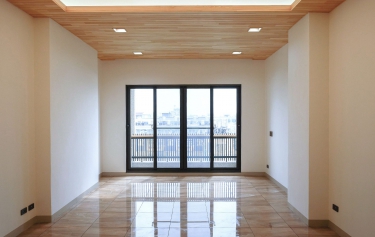 台南市仁德區透天別墅頂樓橫拉採光氣密窗