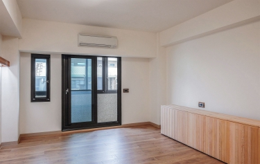 台南市仁德區透天別墅臥室橫拉隔音窗