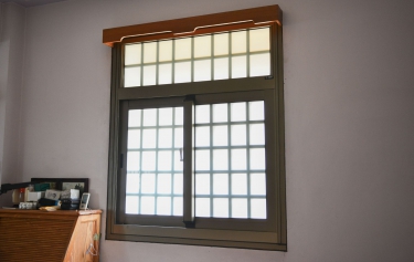 台南市新營區透天別墅隔音橫拉格子窗-2