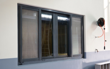 台南市新營區-４拉窗