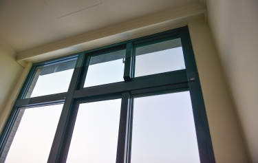 台南市新營區-橫拉氣密窗