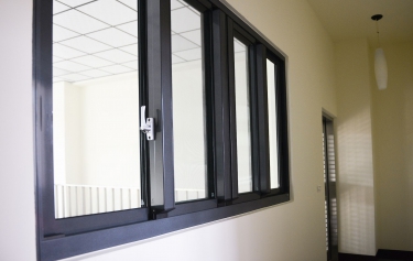 台南市新營區-４拉窗