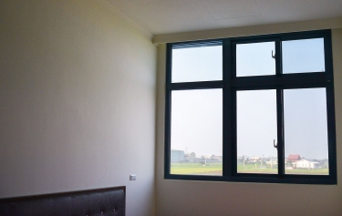 台南市新營區-２拉窗併固定窗