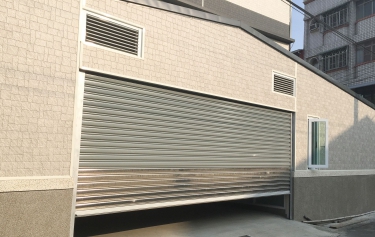 高雄市大寮區透天別墅-推射窗