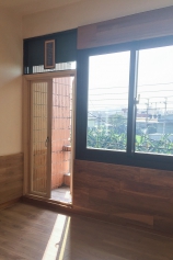 高雄市大寮區透天別墅-推射窗