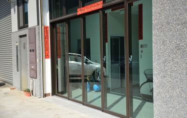 高雄市梓官區廠房-五拉落地窗