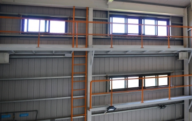 高雄市梓官區廠房-2拉窗