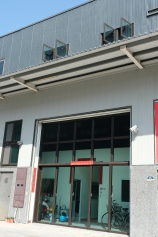 高雄市梓官區廠房-大面積落地窗