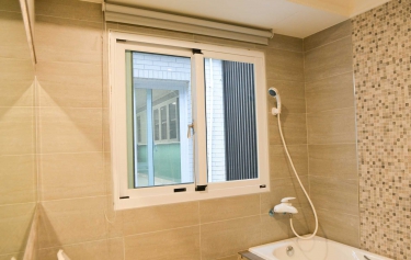 高雄市新興區 - 2拉窗