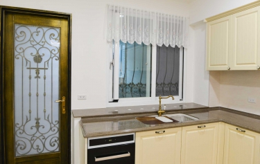 高雄市新興區 - 2拉窗