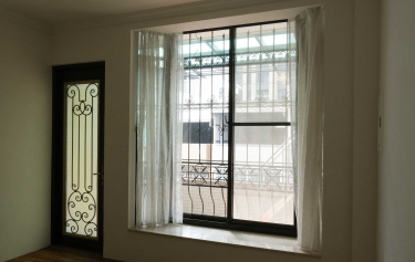 高雄市新興區 - 2拉窗