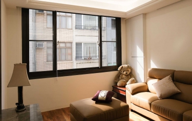 高雄市新興區 - 1大2小3拉窗