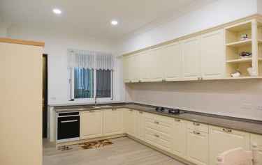 高雄市新興區 - 2拉窗