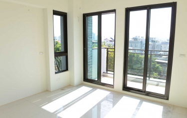 高雄市鳥松區 - 2拉窗