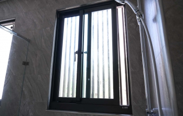 高雄市鳥松區 - 2拉窗