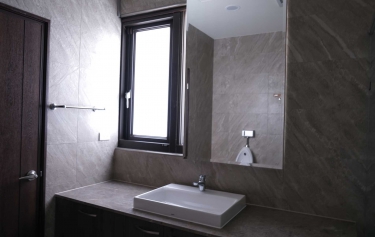 高雄市鳥松區 - 推射窗