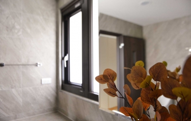 高雄市鳥松區 - 推射窗