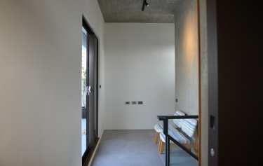 高雄市前鎮區透天別墅-採光佳視野廣